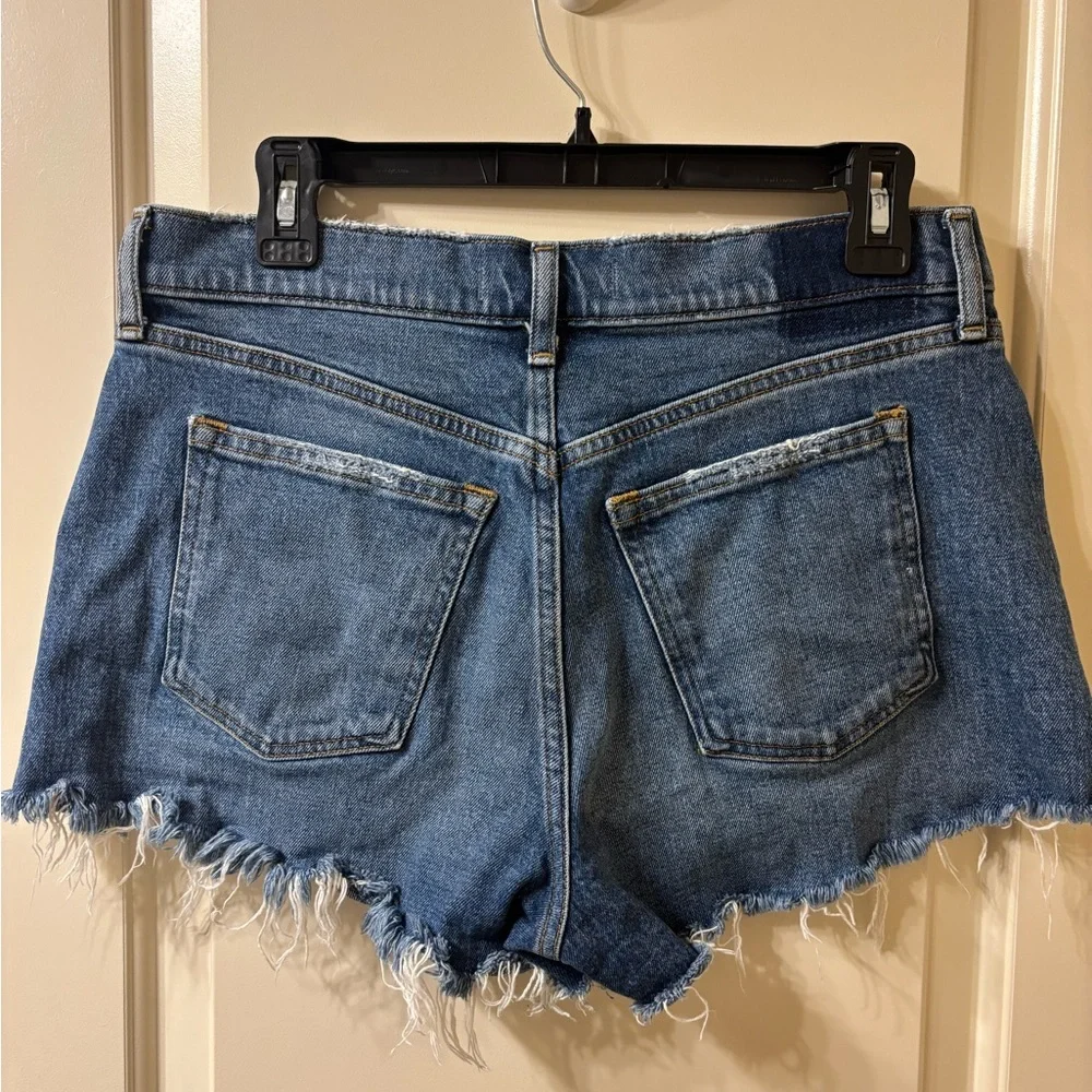 A&F Mid Rise Mom Short - Picture 3 of 3